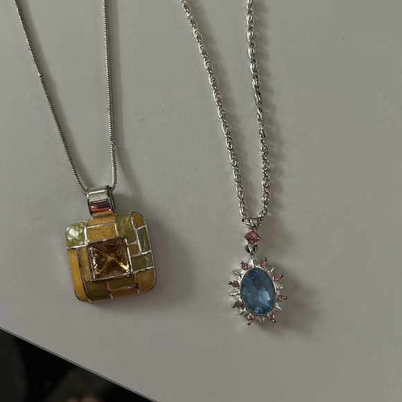 Bundle of two necklaces - Picture 2 of 5